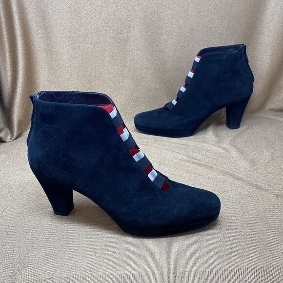 Pas De Rouge Suede Leather Booties Made in Italy - Picture 1 of 9